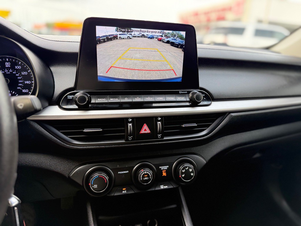 2021 Kia Forte Image 15