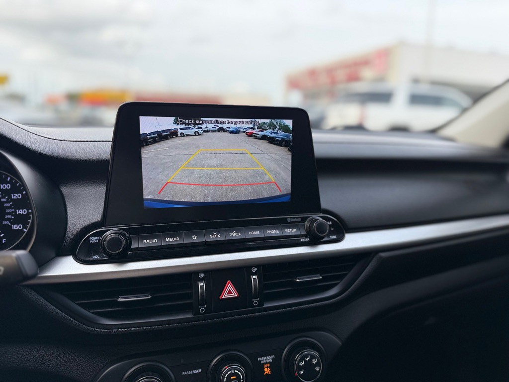 2021 Kia Forte Image 16