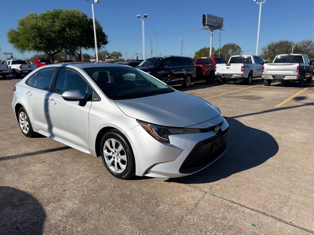 2024 Toyota Corolla Image 3