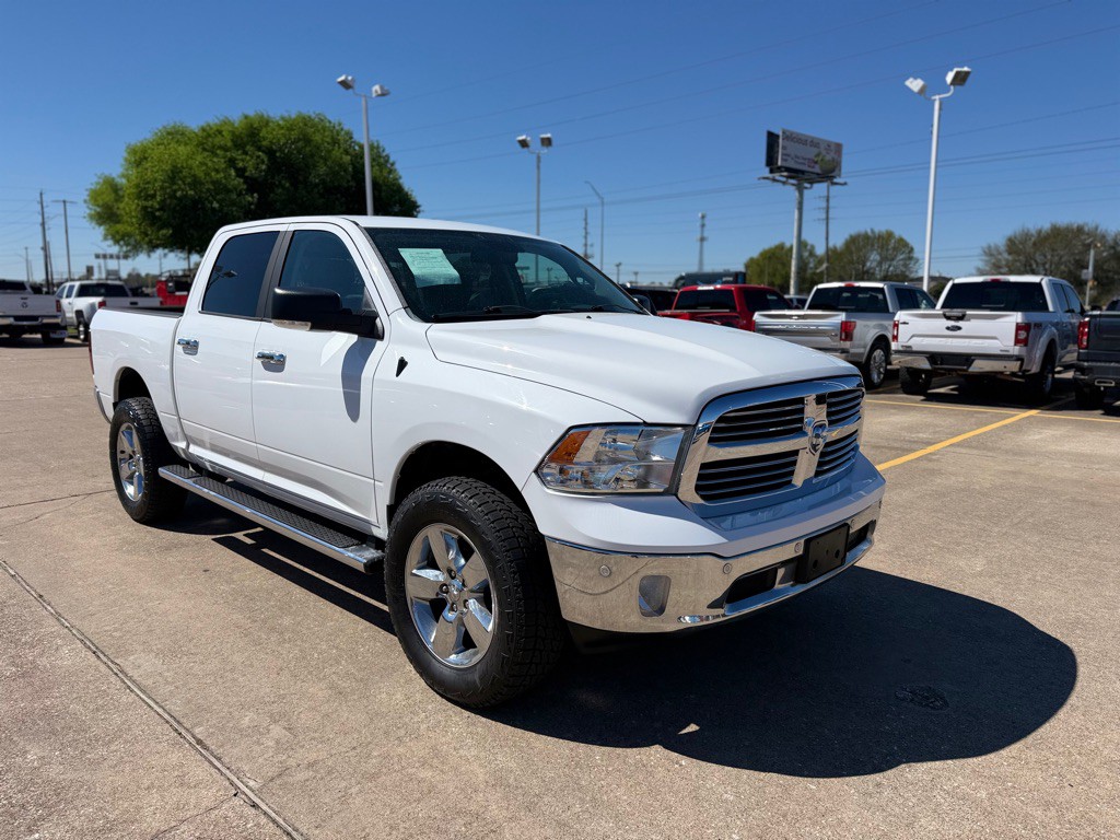2015 RAM 1500 Image 3