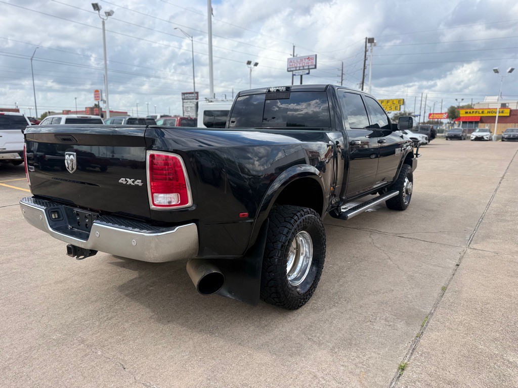 2018 RAM 3500 Image 9