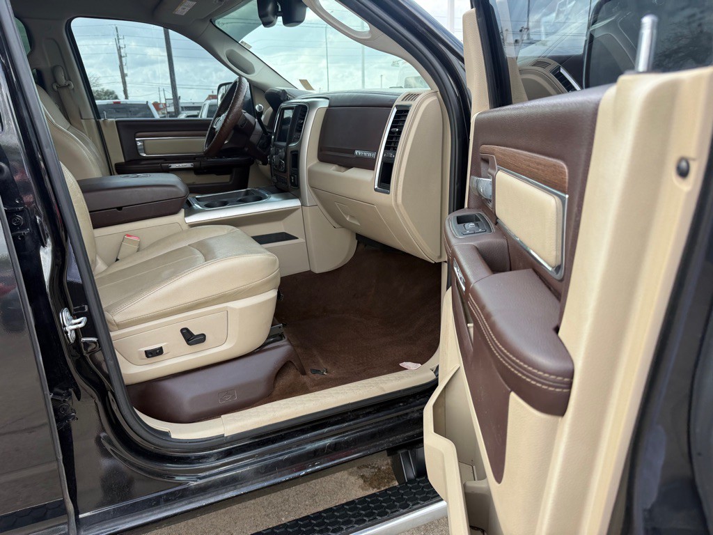 2018 RAM 3500 Image 11