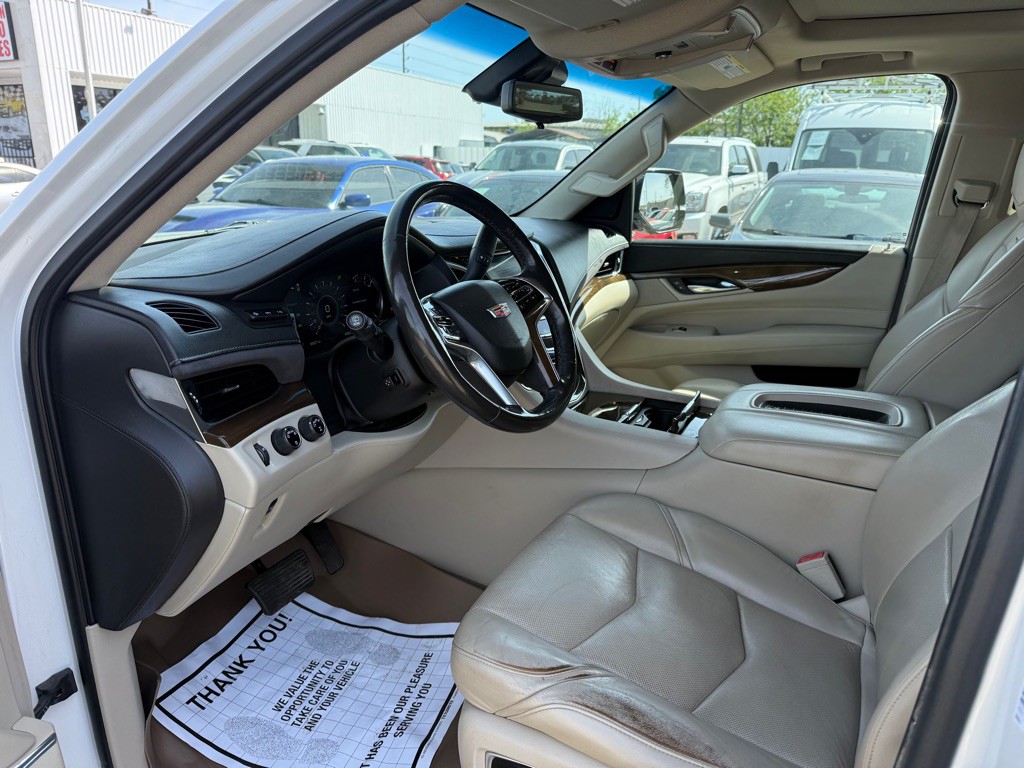 2019 Cadillac Escalade Image 6