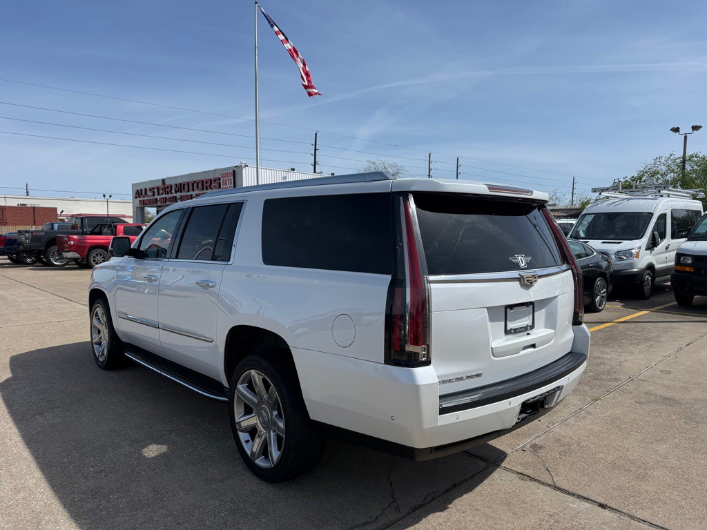 2019 Cadillac Escalade Image 7