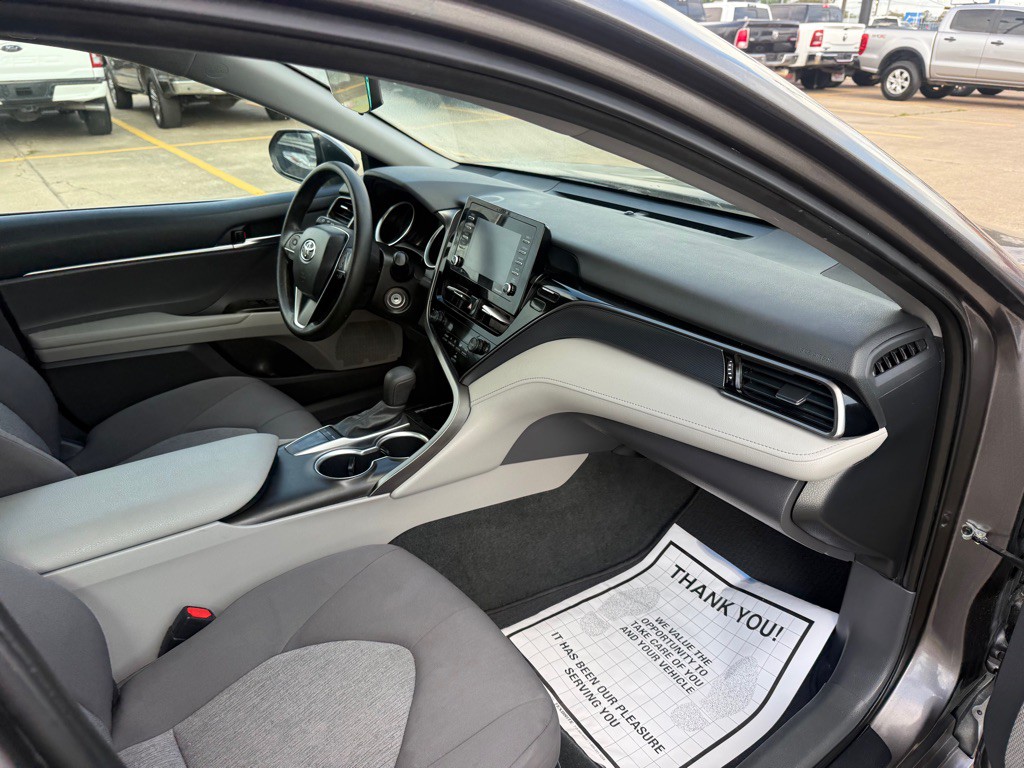 2023 Toyota Camry Image 14