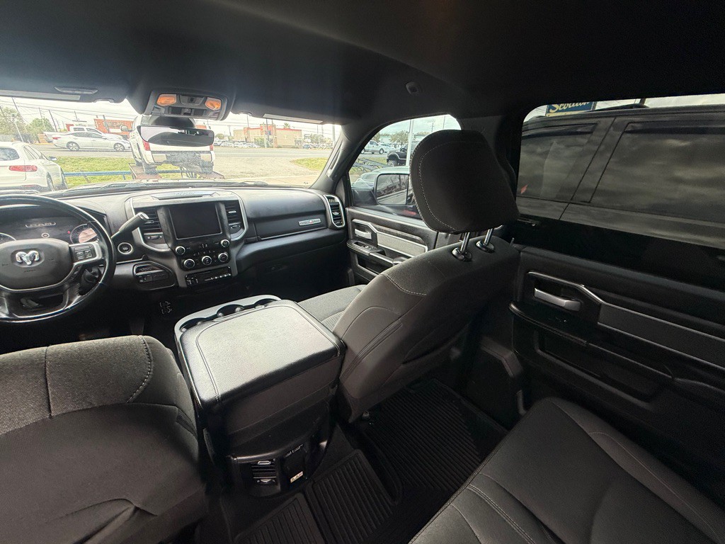 2022 RAM 3500 Image 10