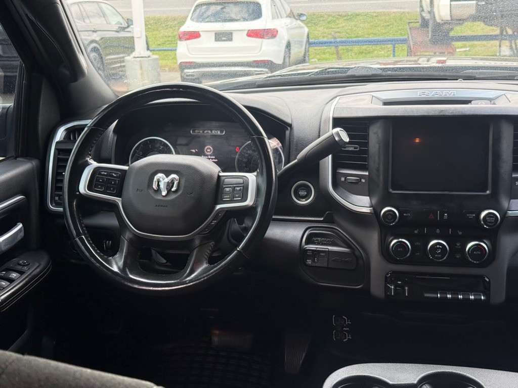 2022 RAM 3500 Image 11