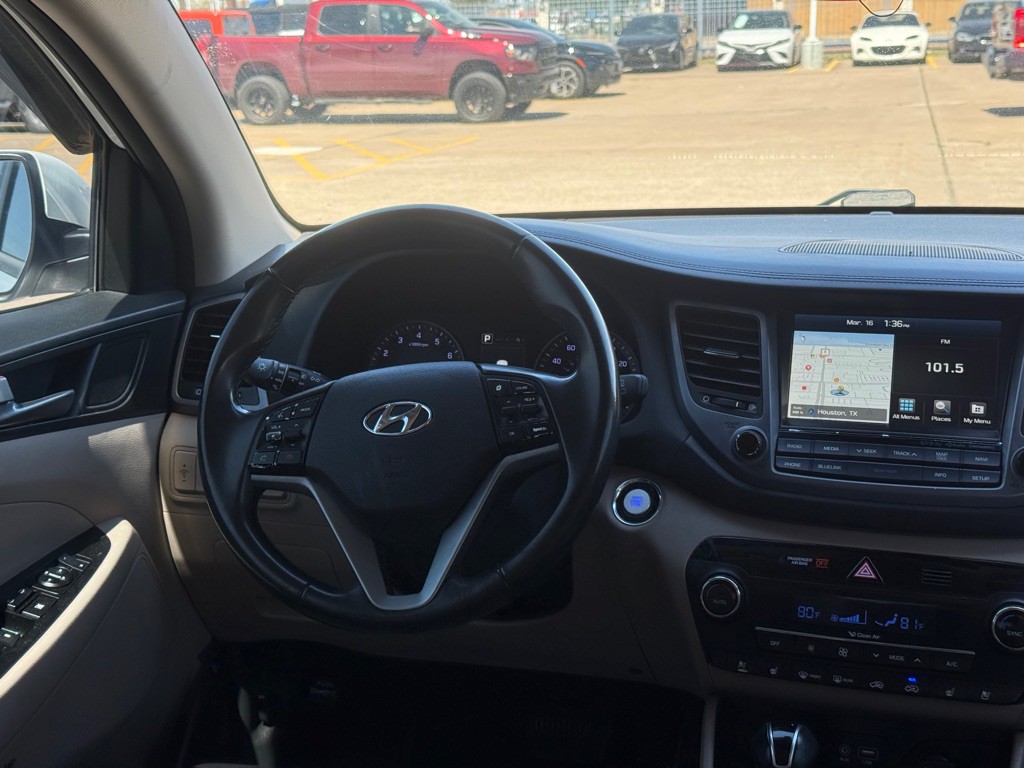 2017 Hyundai Tucson Image 8