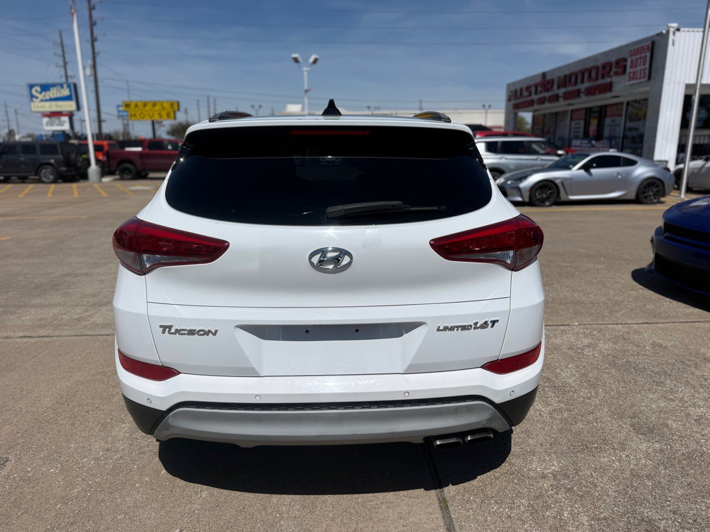 2017 Hyundai Tucson Image 17