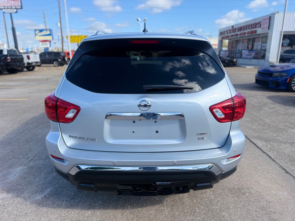 2018 Nissan Pathfinder Image 8