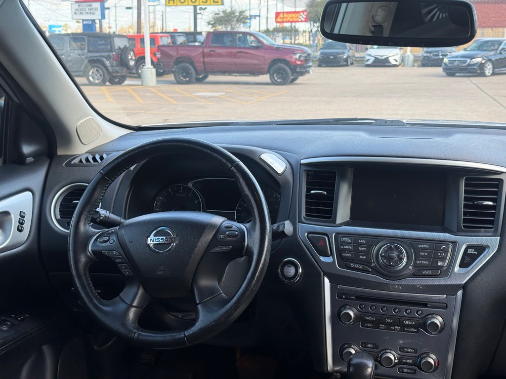 2018 Nissan Pathfinder Image 15
