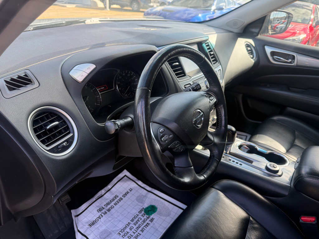 2018 Nissan Pathfinder Image 18