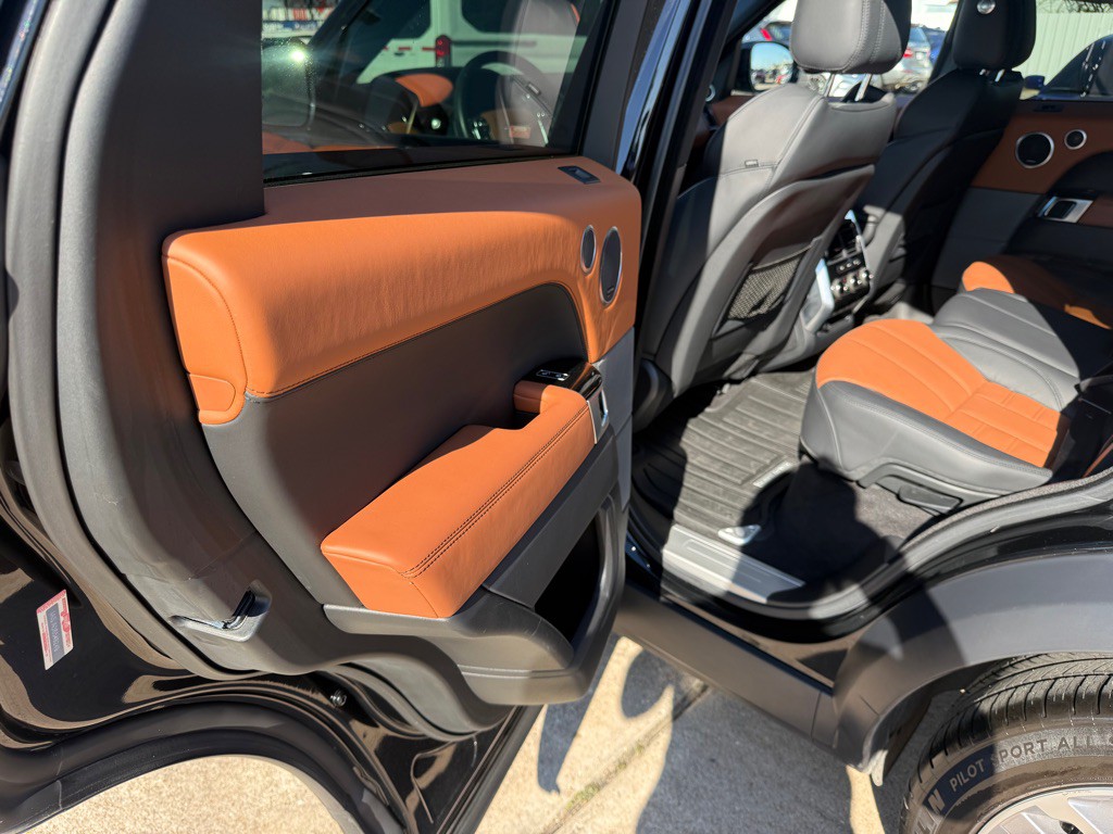 2015 Land Rover Range Rover Sport Image 8