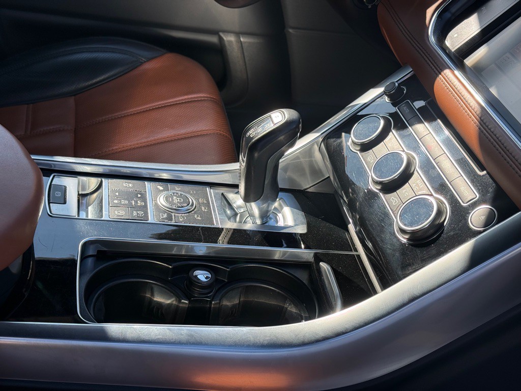 2015 Land Rover Range Rover Sport Image 19