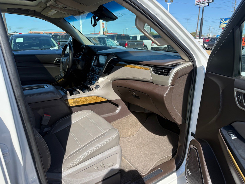 2017 GMC Yukon Image 9