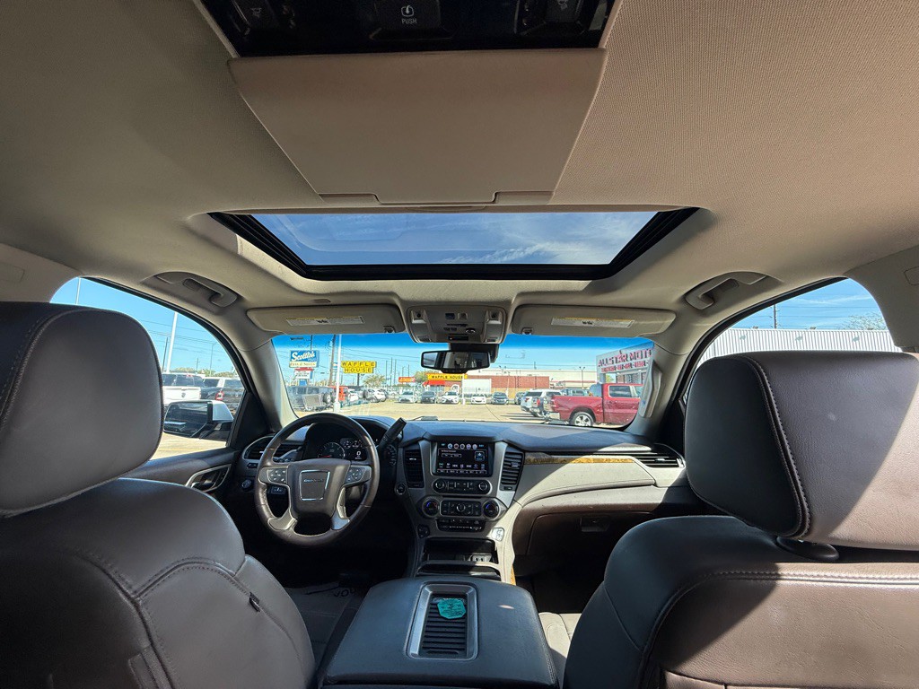 2017 GMC Yukon Image 12