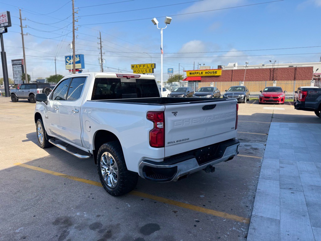2022 Chevrolet Silverado 1500 Image 4
