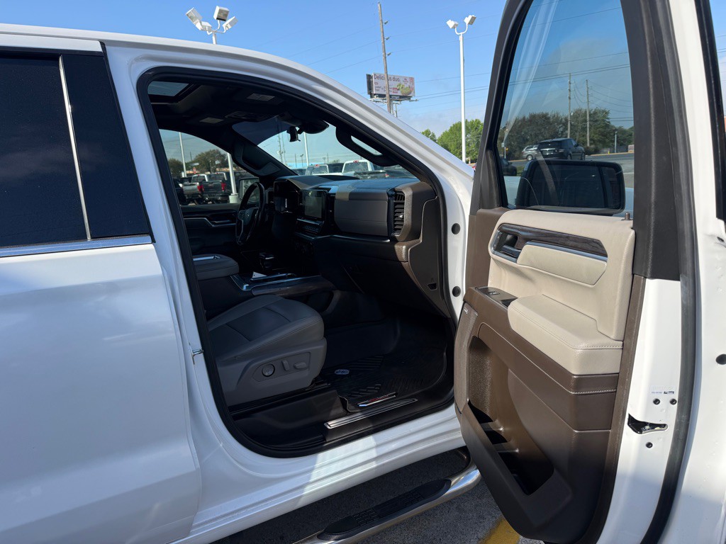 2022 Chevrolet Silverado 1500 Image 11