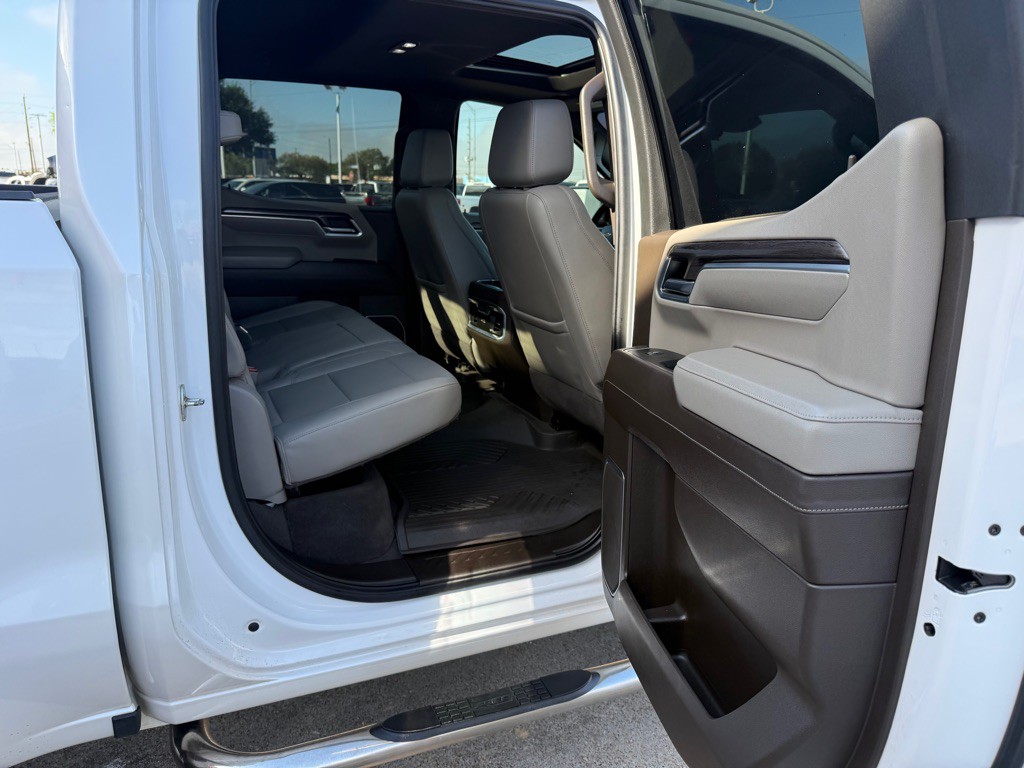 2022 Chevrolet Silverado 1500 Image 14