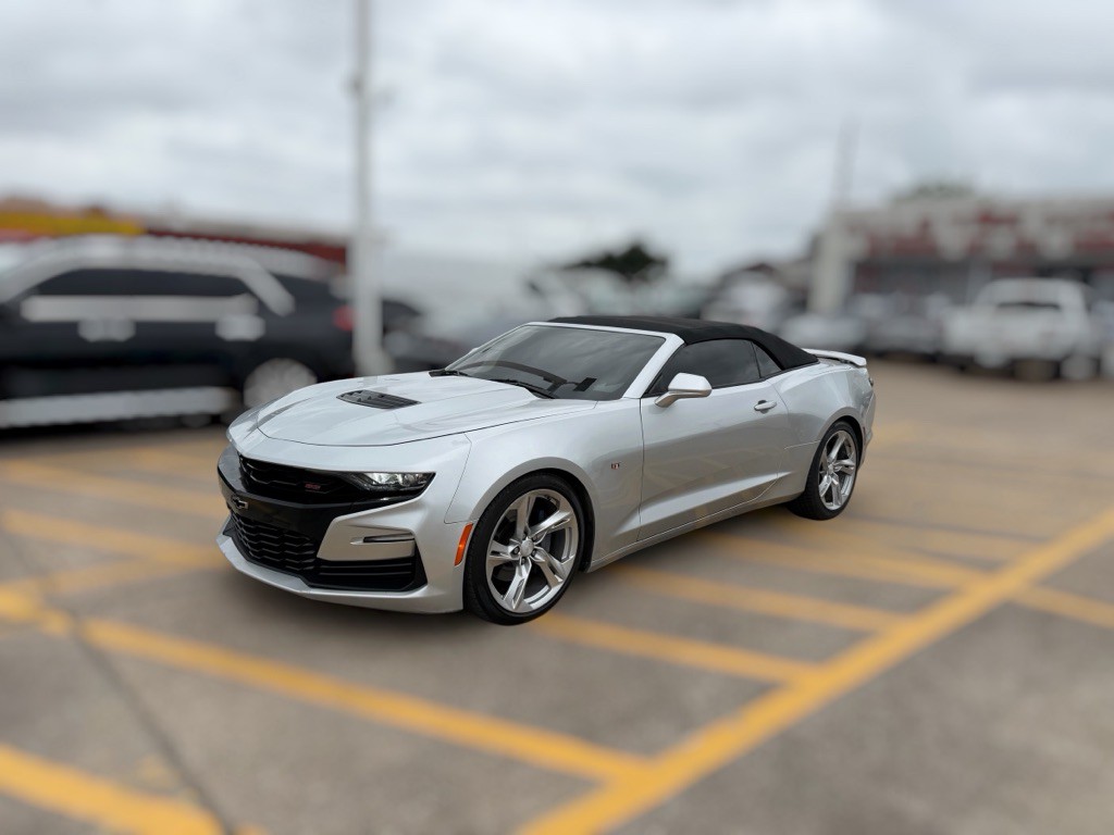 2019 Chevrolet Camaro Image 1