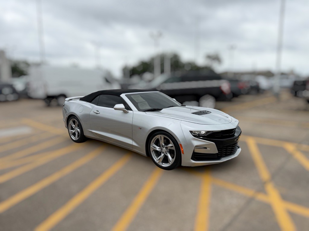 2019 Chevrolet Camaro Image 3