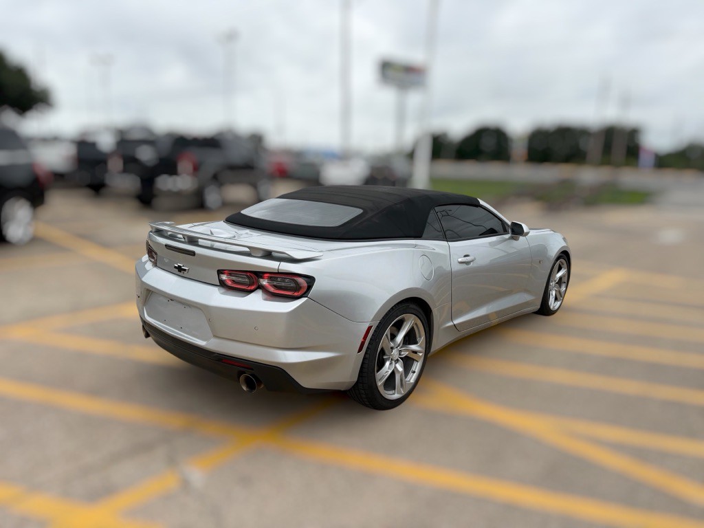 2019 Chevrolet Camaro Image 9