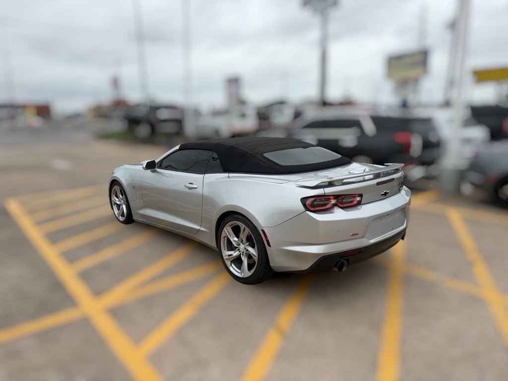 2019 Chevrolet Camaro Image 11