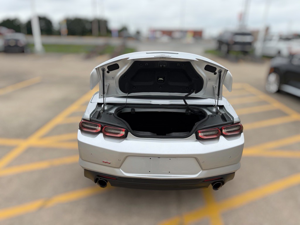 2019 Chevrolet Camaro Image 12