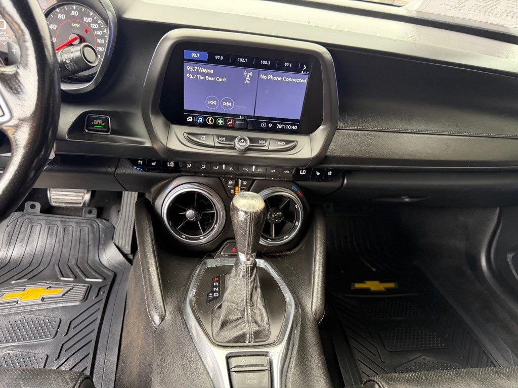 2019 Chevrolet Camaro Image 22