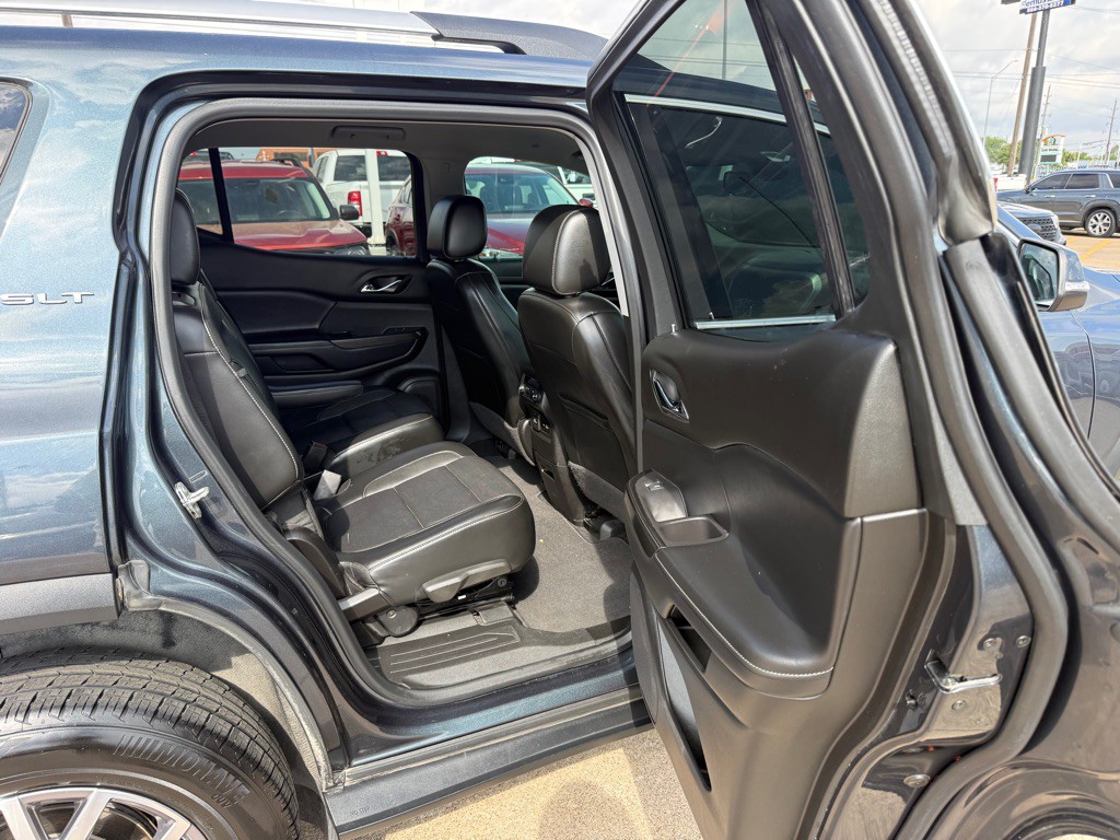 2020 GMC Acadia Image 8