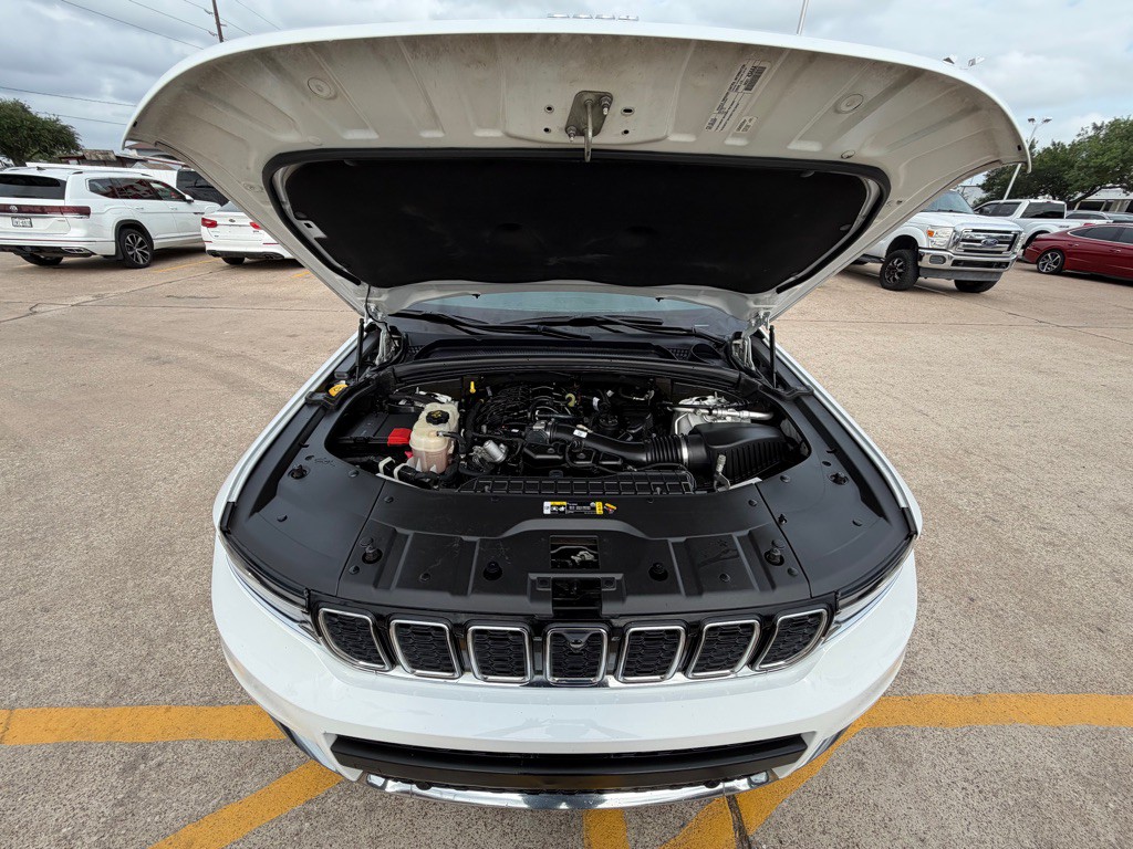 2022 Jeep Grand Cherokee Image 5