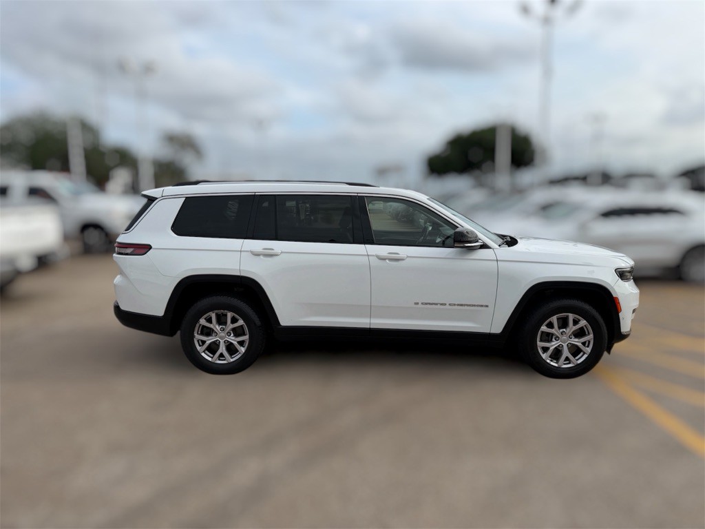 2022 Jeep Grand Cherokee Image 9