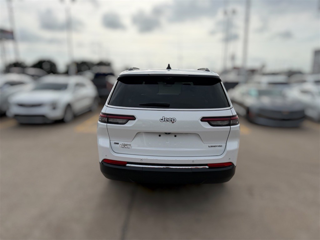 2022 Jeep Grand Cherokee Image 11