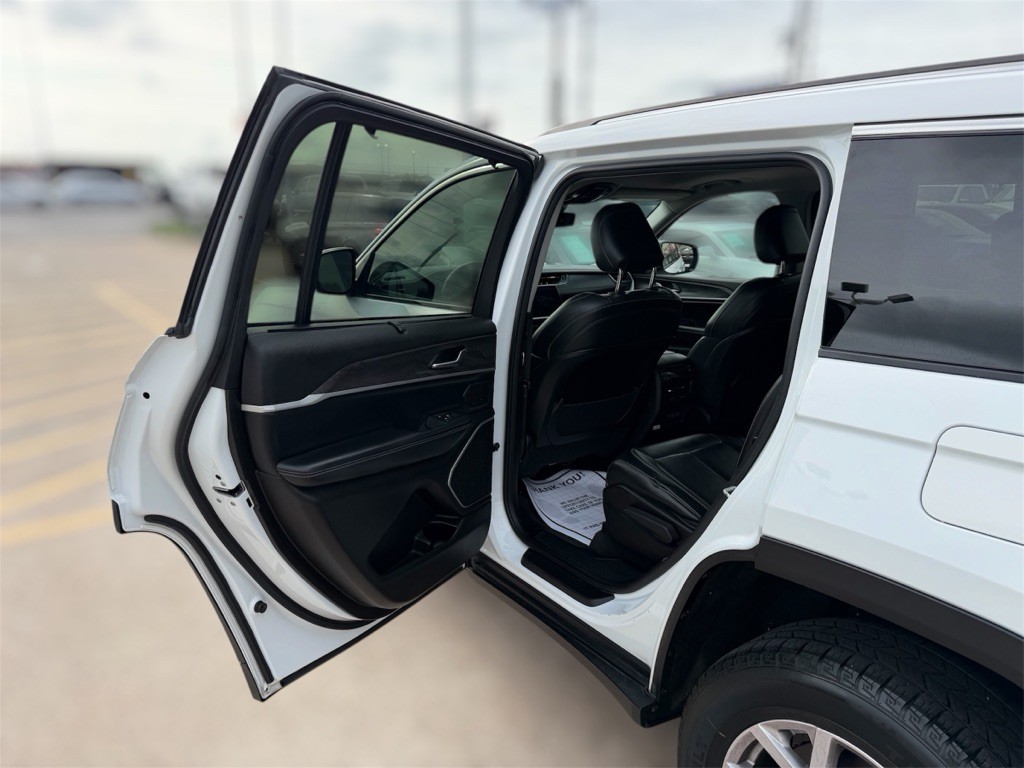 2022 Jeep Grand Cherokee Image 14