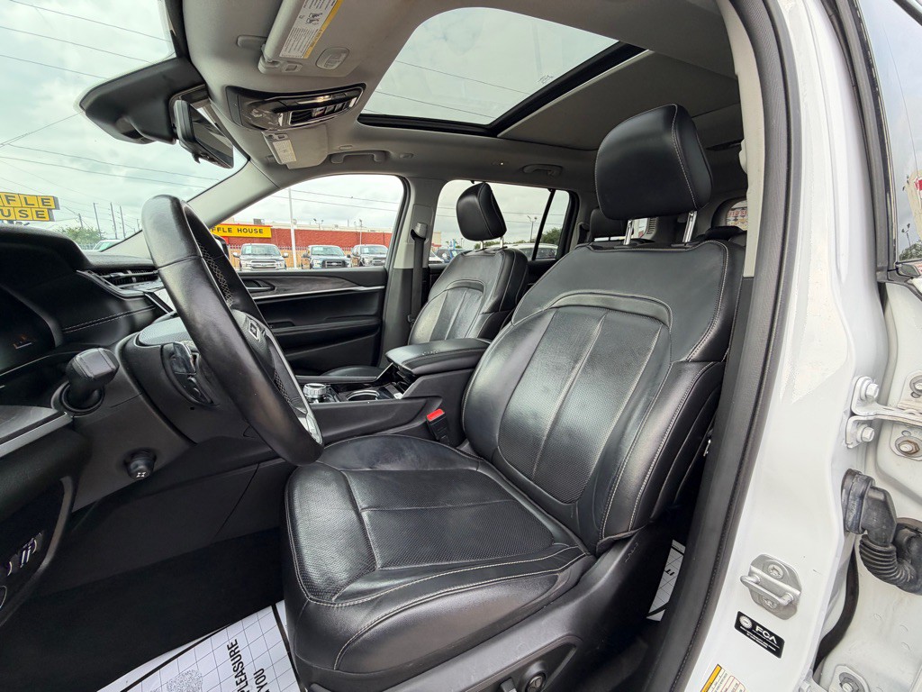 2022 Jeep Grand Cherokee Image 24