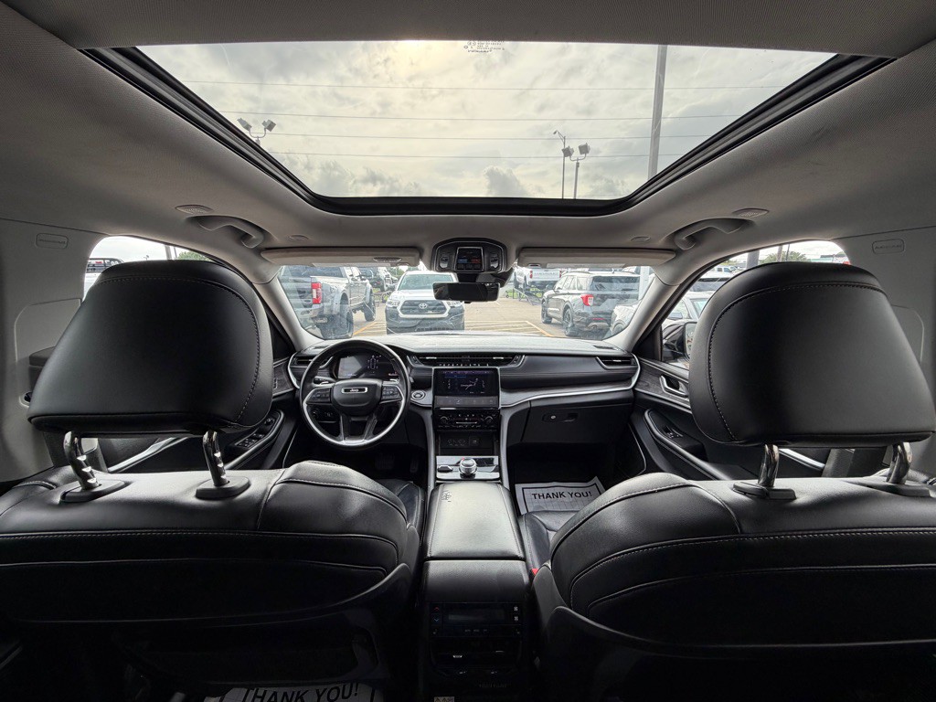 2022 Jeep Grand Cherokee Image 27
