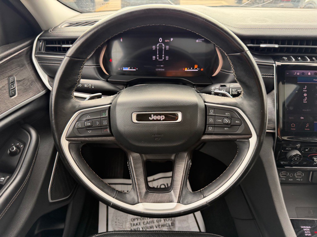 2022 Jeep Grand Cherokee Image 31