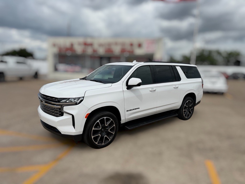 2022 Chevrolet Suburban Image 1