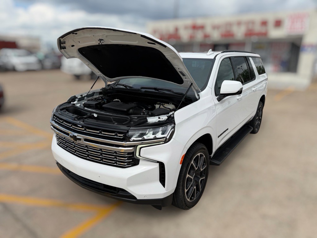 2022 Chevrolet Suburban Image 5