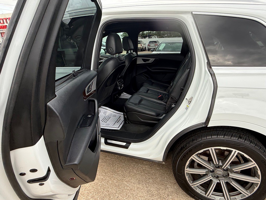 2019 Audi Q7 Image 8