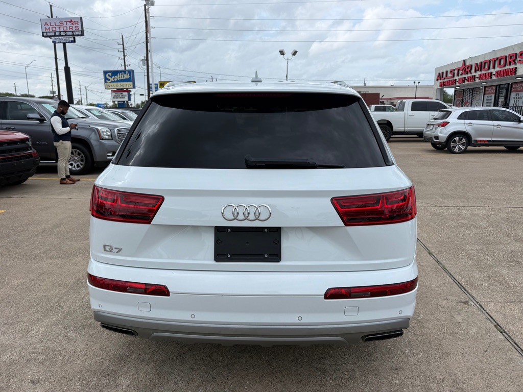 2019 Audi Q7 Image 17