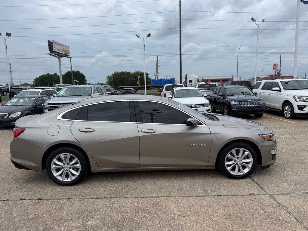 2022 Chevrolet Malibu Image 9