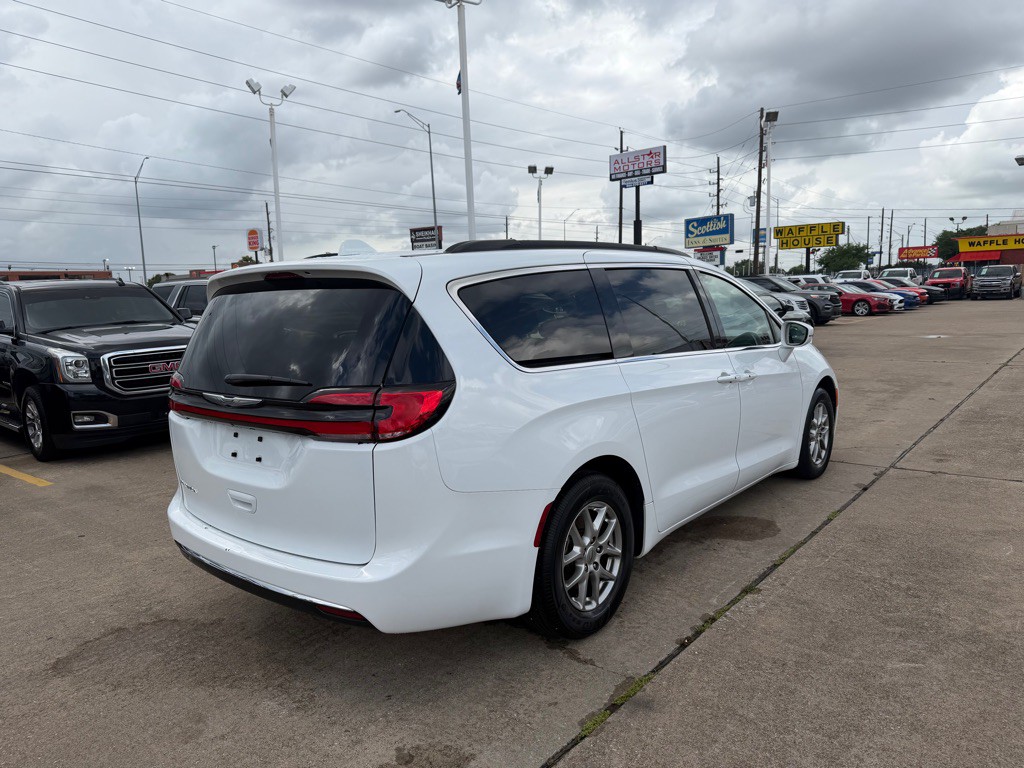 2022 Chrysler Pacifica Image 19