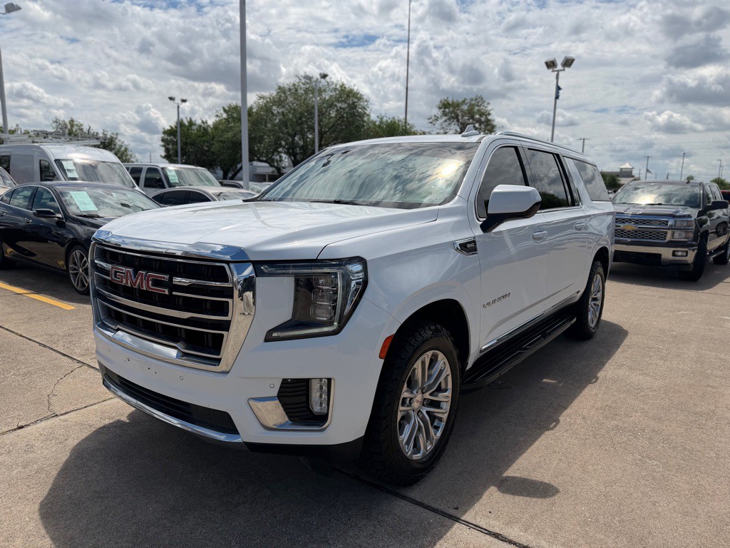 2021 GMC Yukon Image 1