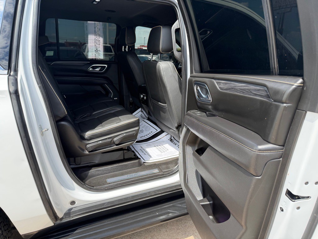 2021 GMC Yukon Image 19