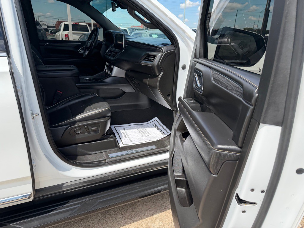 2021 GMC Yukon Image 22