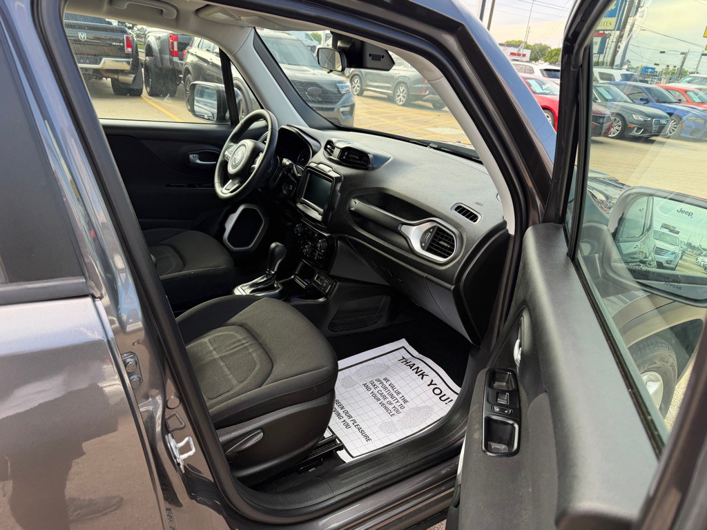 2019 Jeep Renegade Image 8