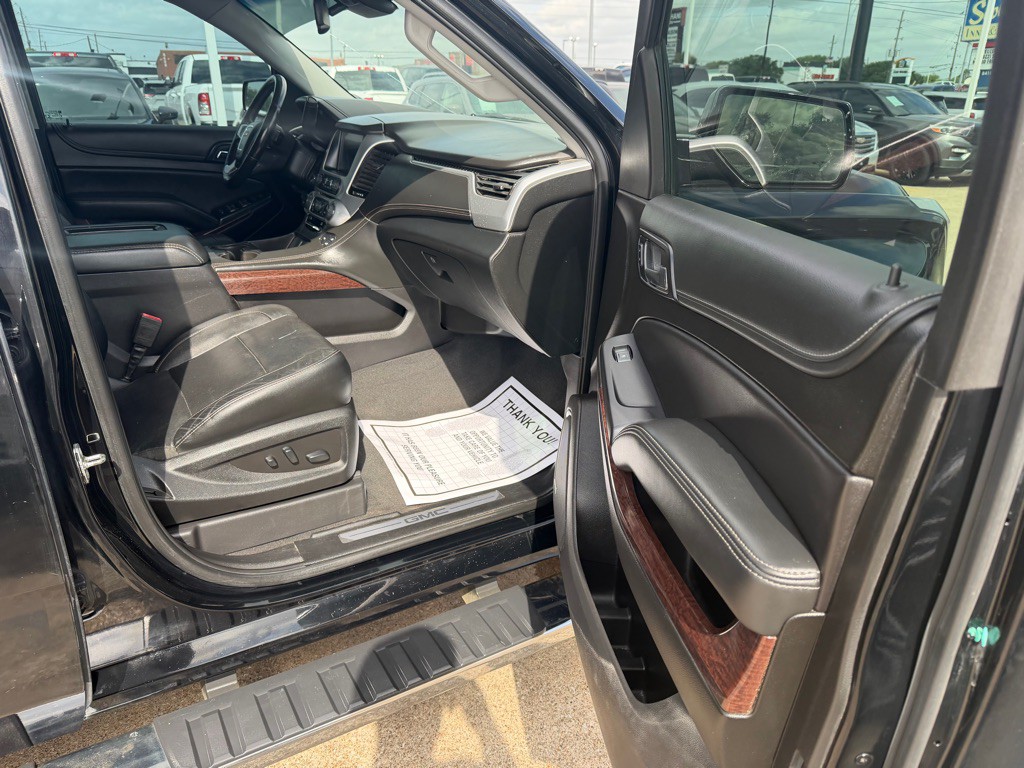 2020 GMC Yukon Image 12