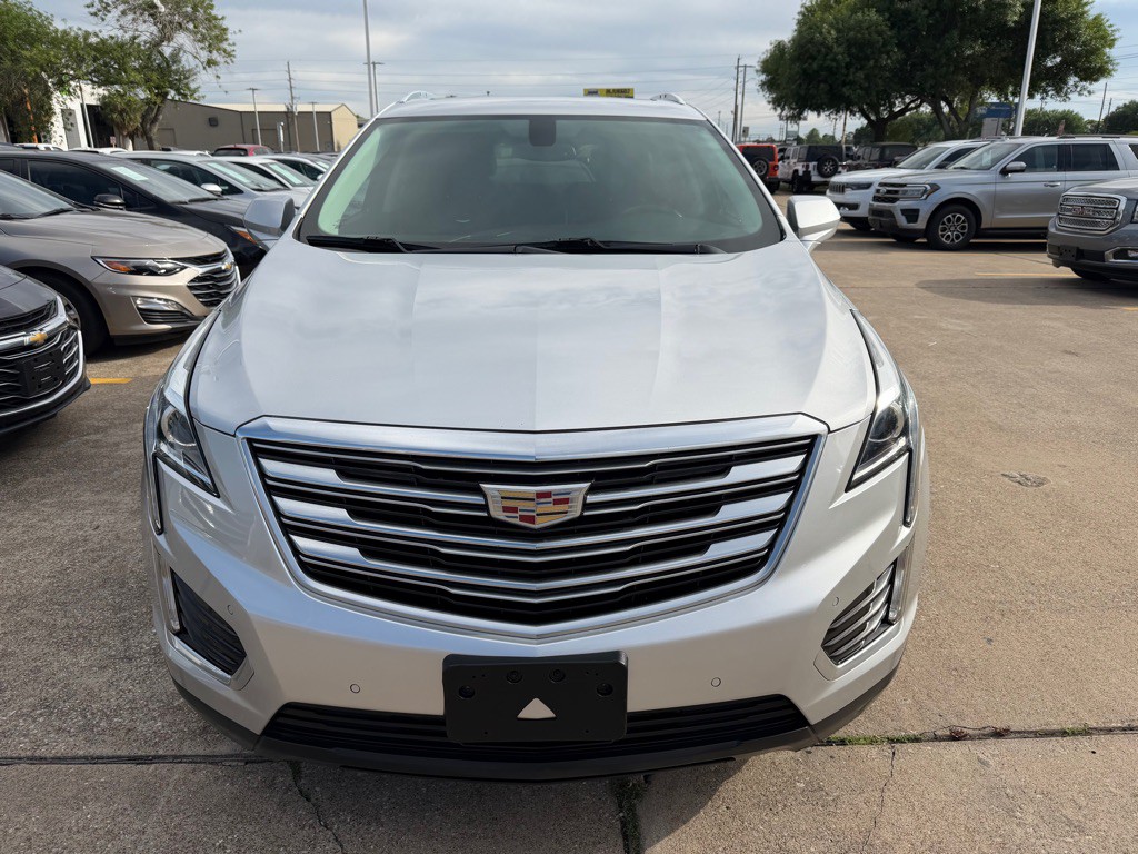 2017 Cadillac XT5 Image 2