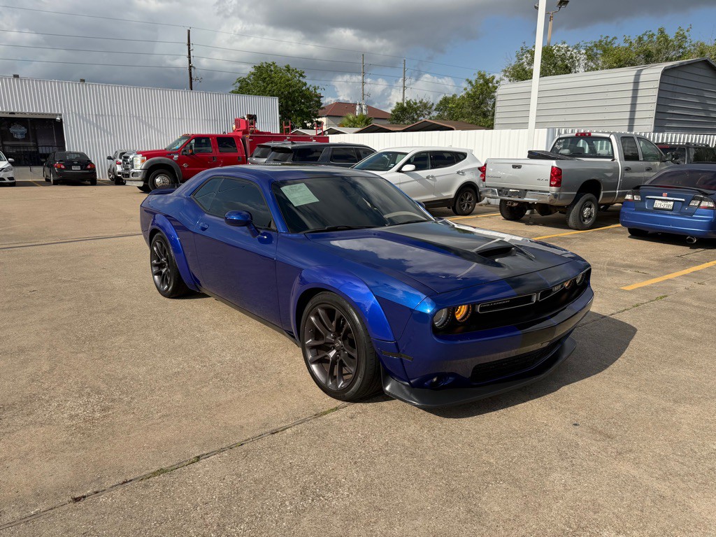 2021 Dodge Challenger Image 3
